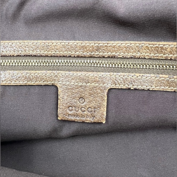 Gucci GG Canvas Medium Pelham Shoulder Bag - Picture 9 of 12